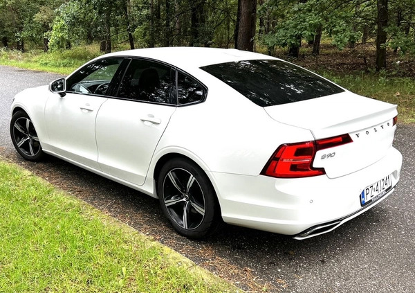 Volvo S90 cena 99999 przebieg: 170000, rok produkcji 2017 z Poznań małe 211